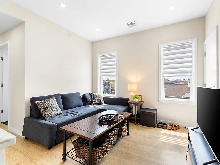 7 Transit St #3 — Photo 2