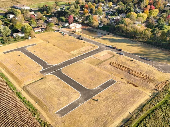 602 Payten St, Amery, WI 54001