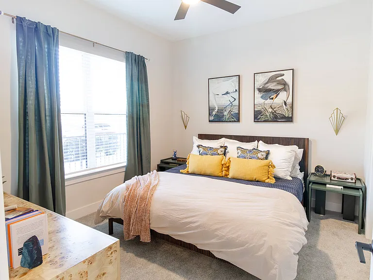 District at Riverside Apartments — Photo 102