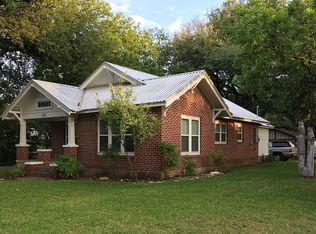 320 W Main St, Hamilton, TX 76531