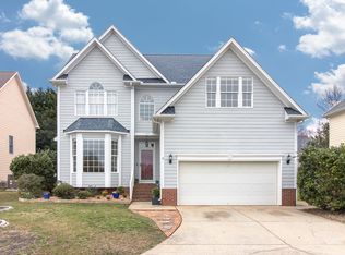 115 Hogan Glen Ct, Chapel Hill, NC 27516