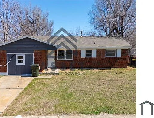 1216 McGregor Dr — Photo 3