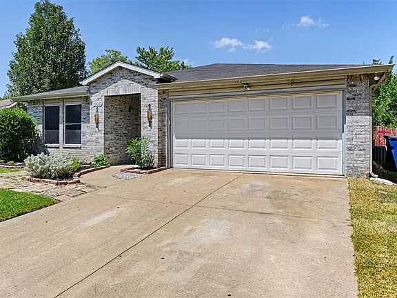 3rd image of 1005 Mill Branch Dr