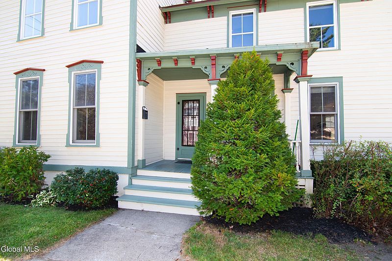 3rd image of 117 Washington Street