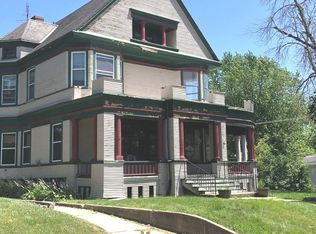 122 S Dement Ave, Dixon, IL 61021