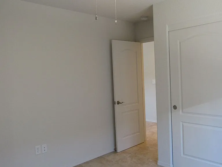 2495 Palisades Dr #B-101-102 — Photo 12