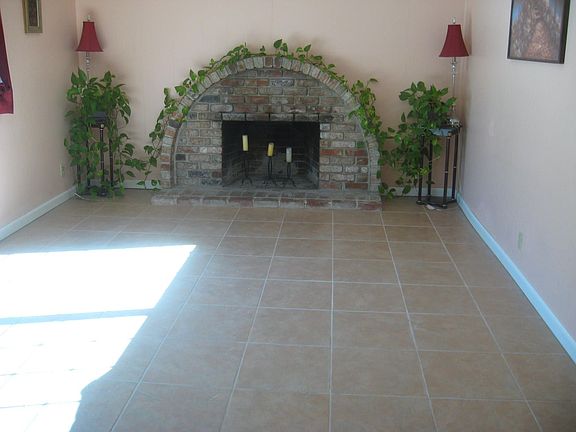 3rd image of 4089 Loganberry Dr