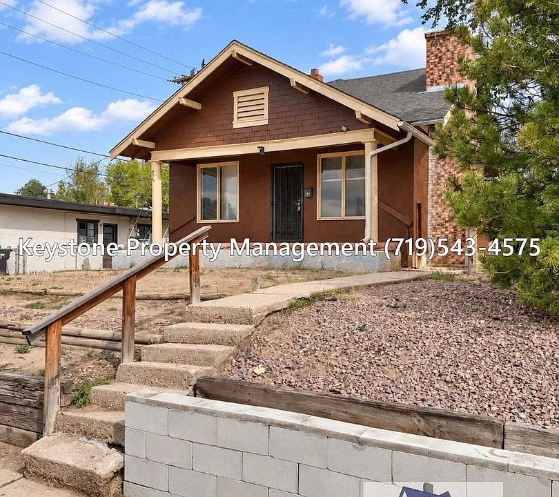 906 N Glendale Ave