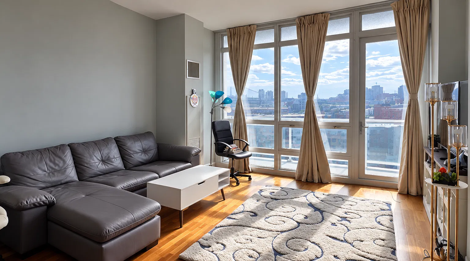 2 bed, 980 sqft, $3,200 — Photo 2