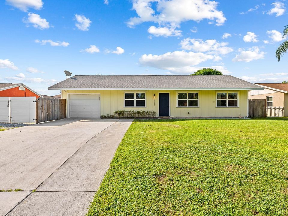 1st image of 3642 Pandora Avenue