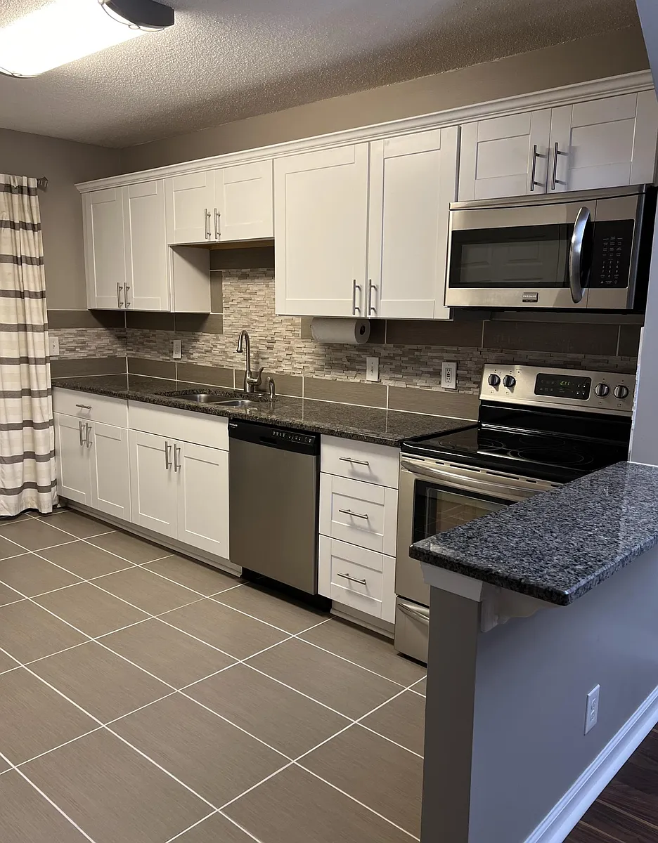 Stainless Steel kitchen appliances - 7303 Weston Way Dr