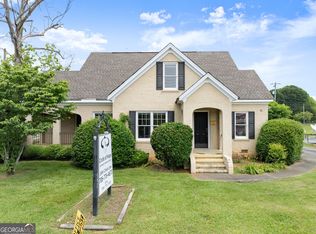 592 N Main St, Cornelia, GA 30531