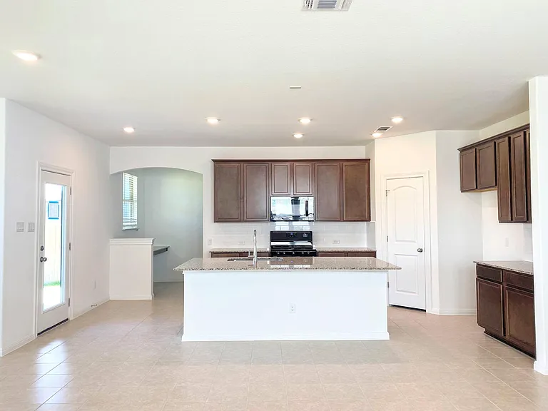221 Sand Lily Ln — Photo 58