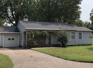 1108 N 6th St, Tonkawa, OK 74653