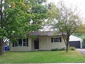 9 Birch St photo 1