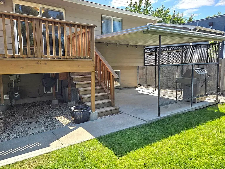 300 W Iowa St — Photo 15