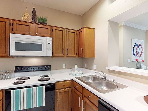 5th image of 1801 Bering Dr APT 924