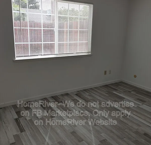 2738 Mendonca Dr — Photo 13