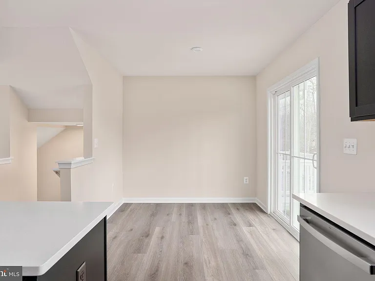 7263 Congressional Cir — Photo 14