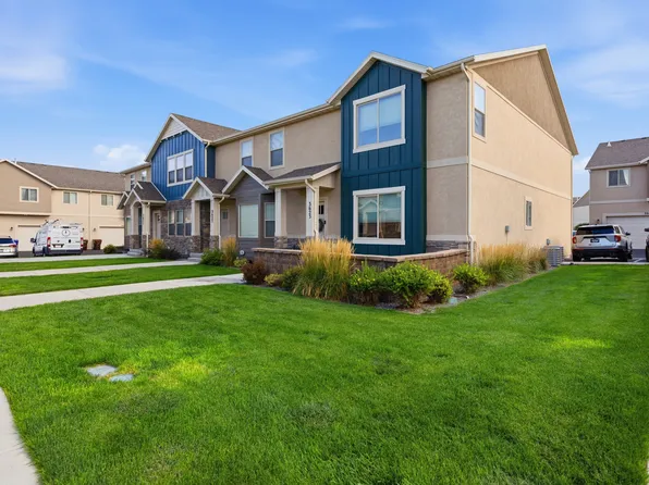 3623 E Sapphire Creek Ln, Eagle Mountain, UT 84005