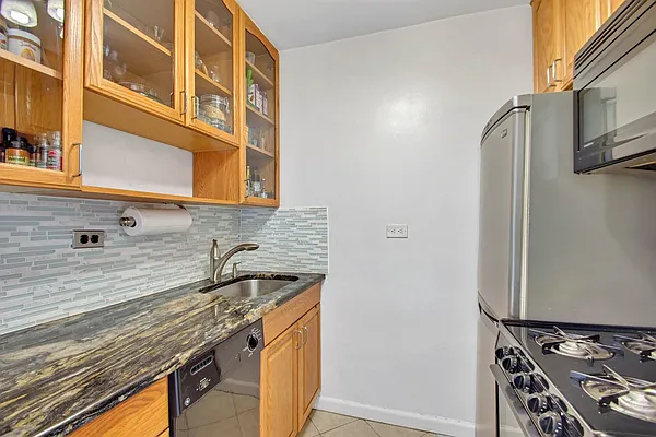 Sold by Bold New York | media 5