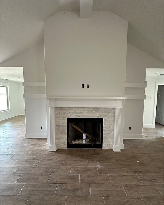 2nd image of 221 Palm St