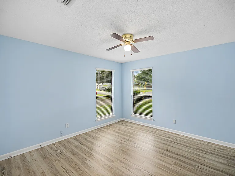 349 Primrose Cir — Photo 28