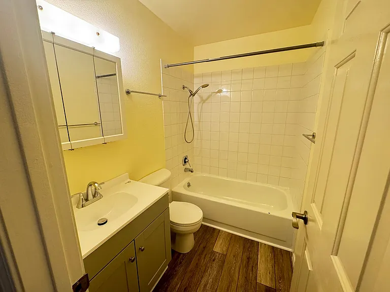 1531 Eagle Street #2 — Photo 6