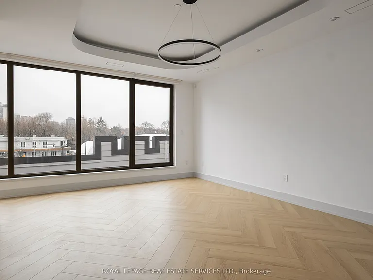 32 Rowanwood Ave #4 — Photo 35