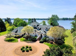 97 Cradle Point Ln, North, VA 23128