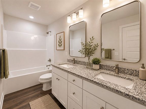 5th image of 348 Lavona Ln