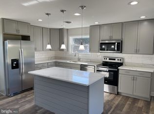 1213 Old Love Point Rd, Stevensville, MD 21666