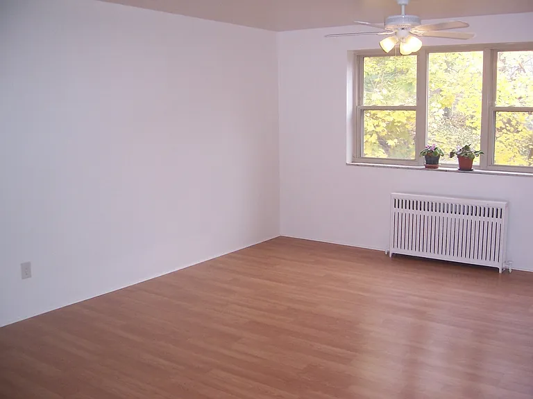 2355 Eldridge — Photo 18