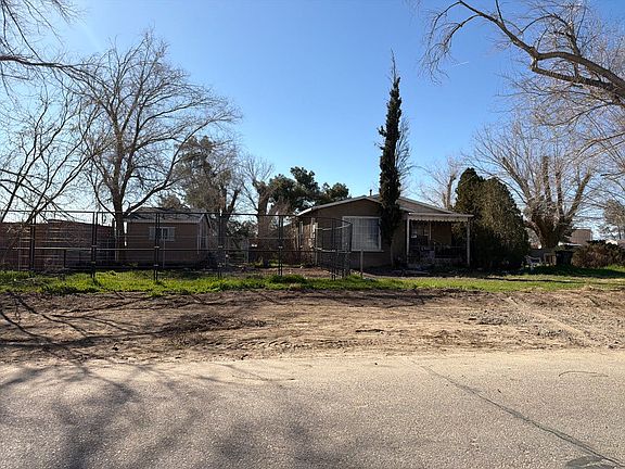 3rd image of 3058 E Avenue H10