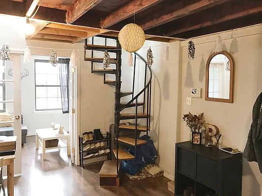 Rented by MSM Management | media 21