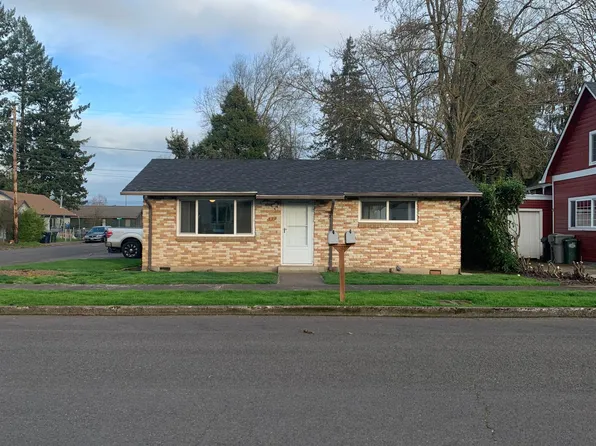 390 Laurel St, Junction City, OR 97448
