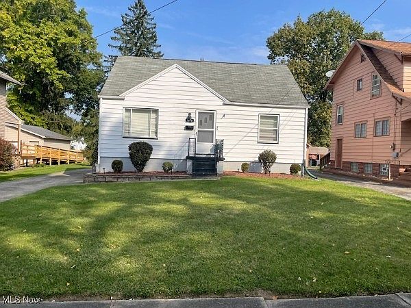 1st image of 1670 Weston Ave