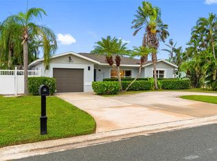 11280 5th St E, Treasure Island, FL 33706