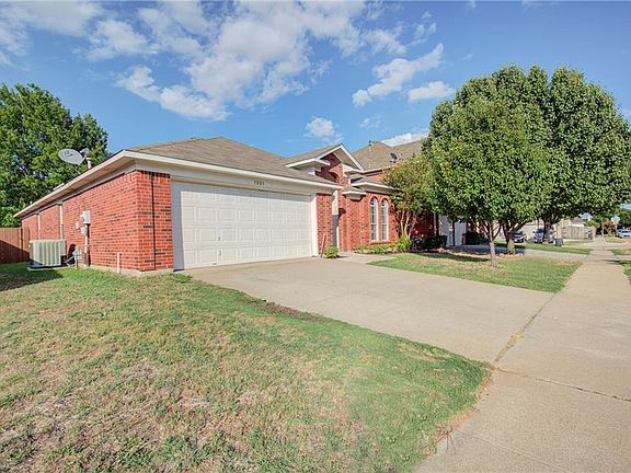 2nd image of 1005 Cottonbelt Dr