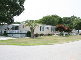 102 Snow Goose Ln, Newport, NC 28570