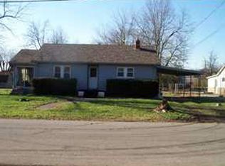 103 E Mill St, Patoka, IN 47666