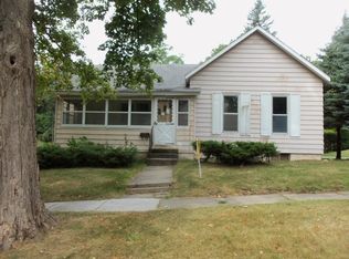 675 Rich St, Ionia, MI 48846