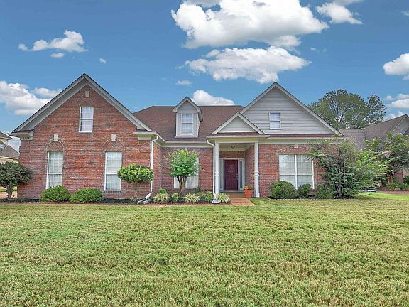 2nd image of 6704 Crystal Dr