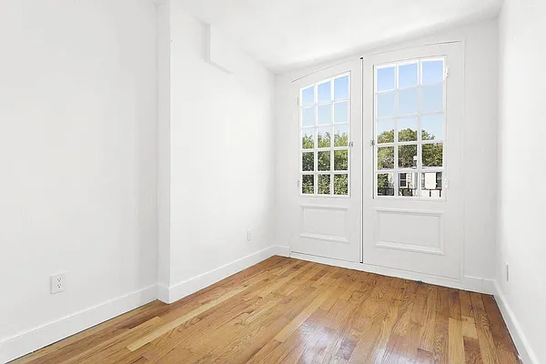 Rented by Shape Capital | media 9