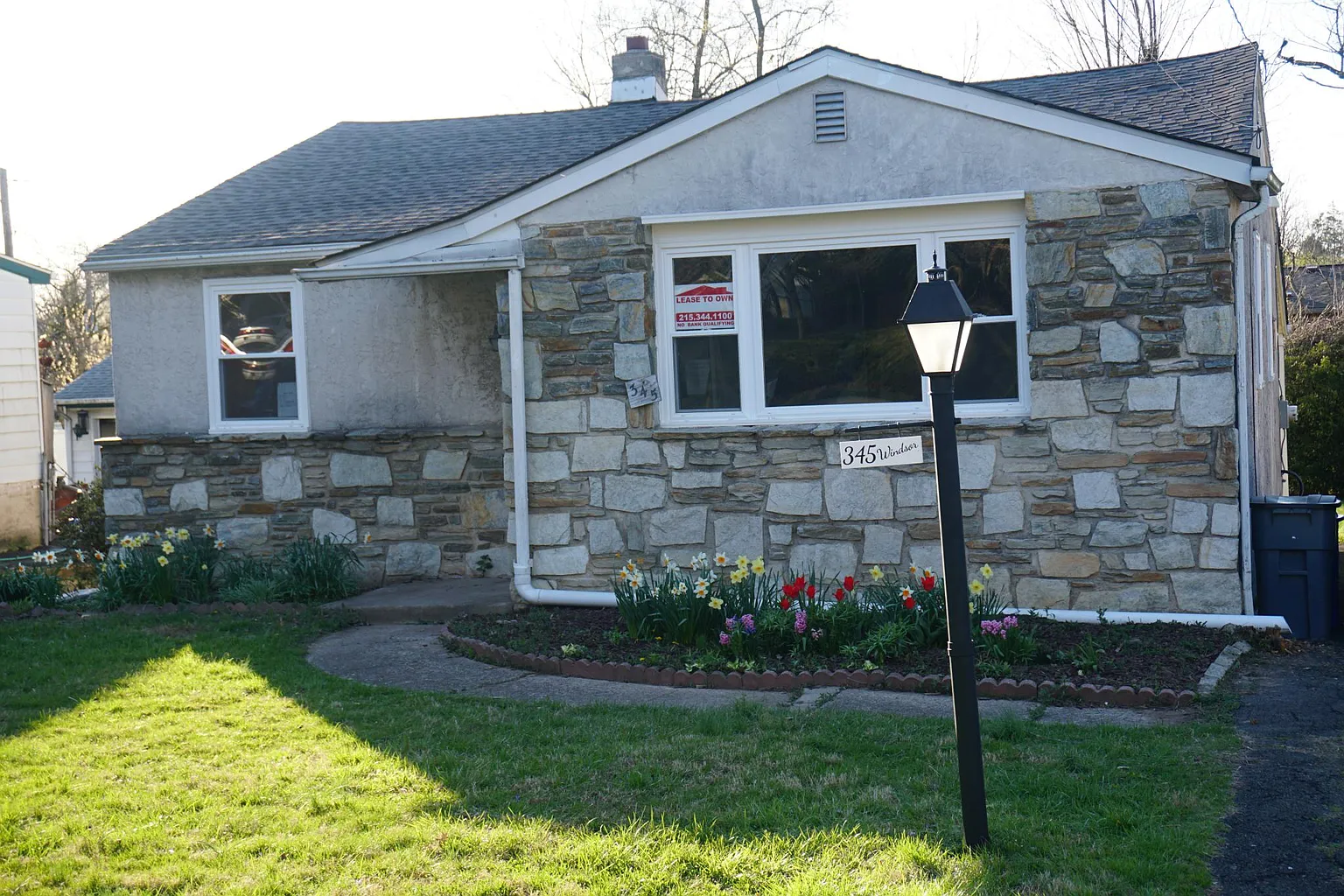 345 Windsor Ave photo 1