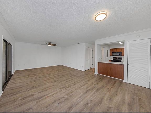 3rd image of 643 HAVEN PLACE #643