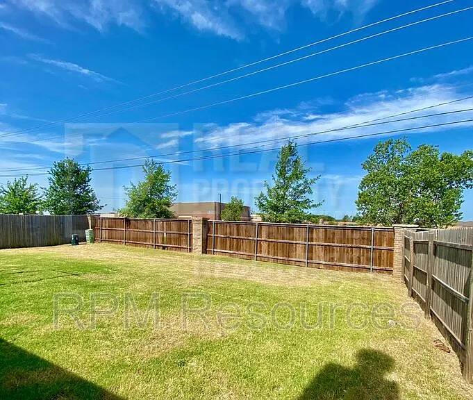 9501 Timberwind Ln — Photo 25