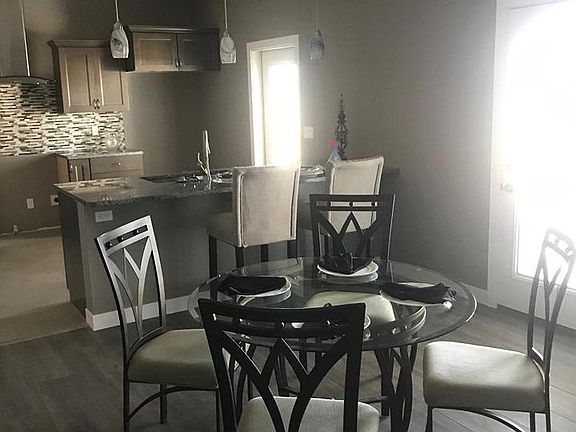 5th image of 204 Louisiana St