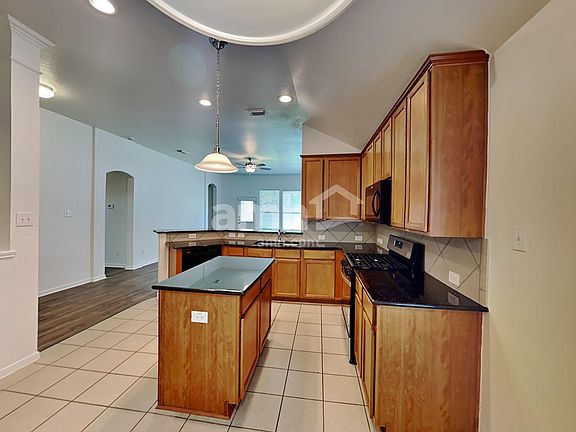 3rd image of 11018 S Auden Cir
