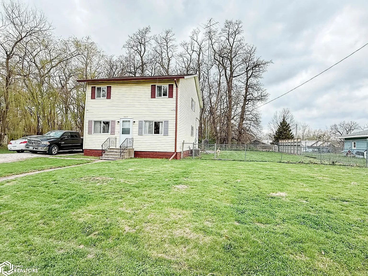 1809 Racine Ave photo 1